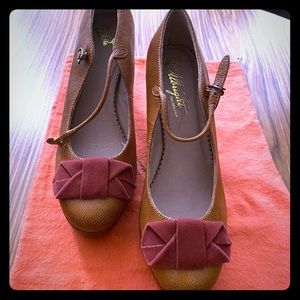 Miss Albright Bowed Lacerta Mary Janes Shoes Heels